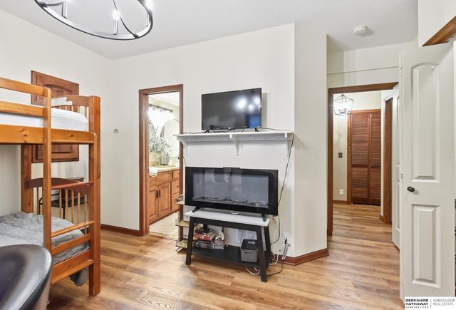 19302 Blaine Street, Omaha, NE 68135