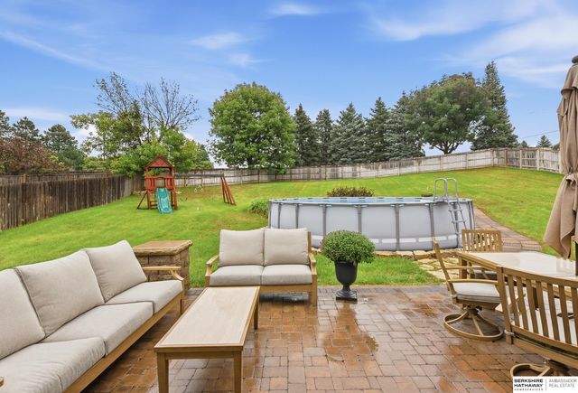 19302 Blaine Street, Omaha, NE 68135