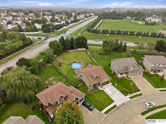 19302 Blaine Street, Omaha, NE 68135