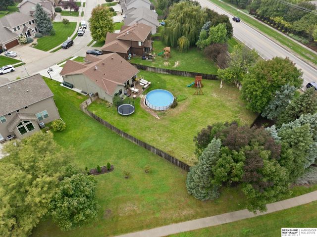 19302 Blaine Street, Omaha, NE 68135