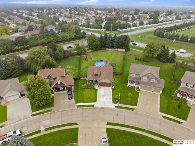 19302 Blaine Street, Omaha, NE 68135