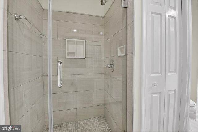 10101 GALSWORTHY PL, Bethesda, MD 20817