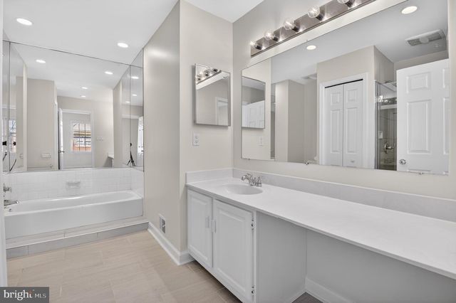 10101 GALSWORTHY PL, Bethesda, MD 20817