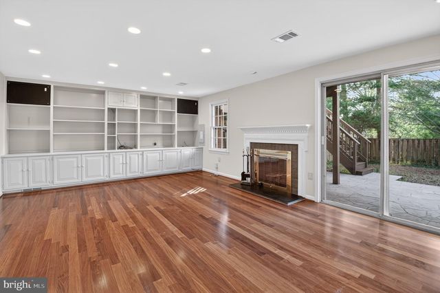 10101 GALSWORTHY PL, Bethesda, MD 20817