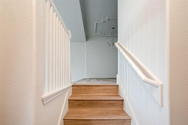 2150 Stacy Knoll, Houston, TX 77008