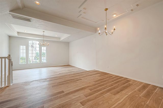 2150 Stacy Knoll, Houston, TX 77008