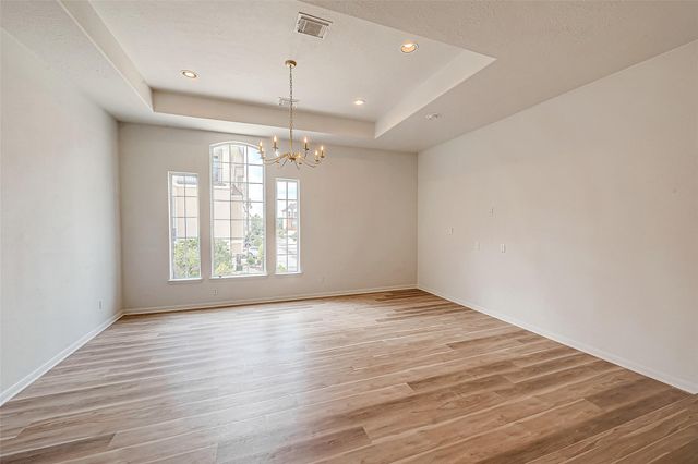 2150 Stacy Knoll, Houston, TX 77008