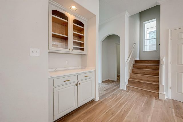 2150 Stacy Knoll, Houston, TX 77008