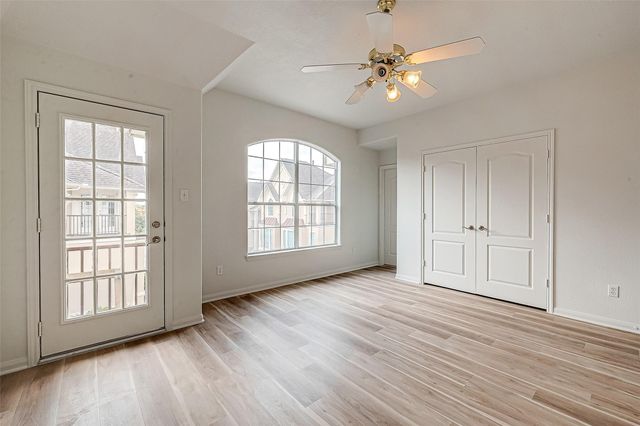 2150 Stacy Knoll, Houston, TX 77008