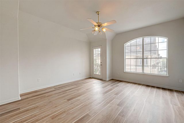 2150 Stacy Knoll, Houston, TX 77008