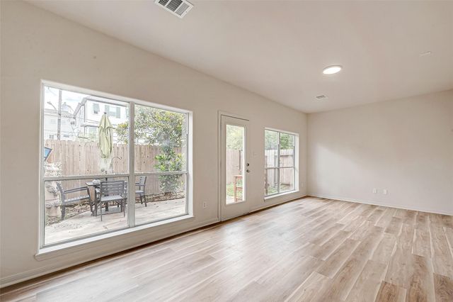 2150 Stacy Knoll, Houston, TX 77008