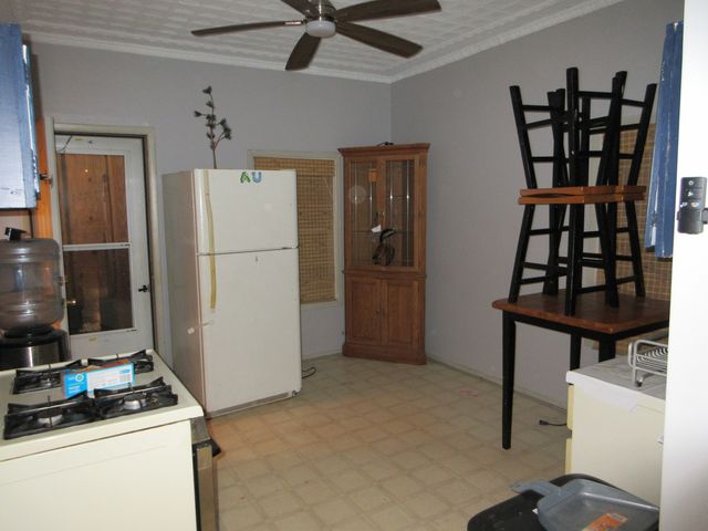 10011 S Exchange Avenue, Chicago, IL 60617