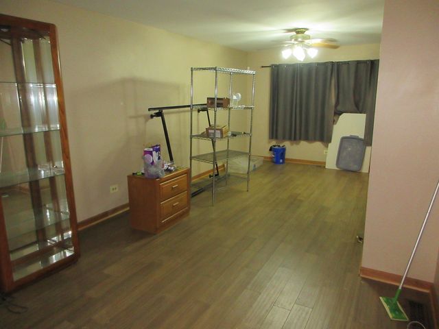 10011 S Exchange Avenue, Chicago, IL 60617