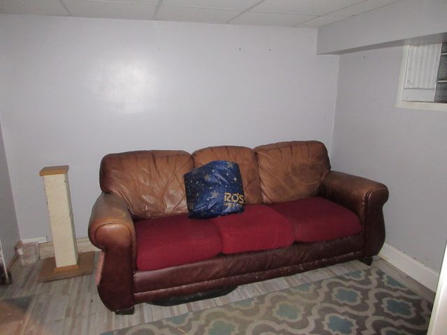 10011 S Exchange Avenue, Chicago, IL 60617