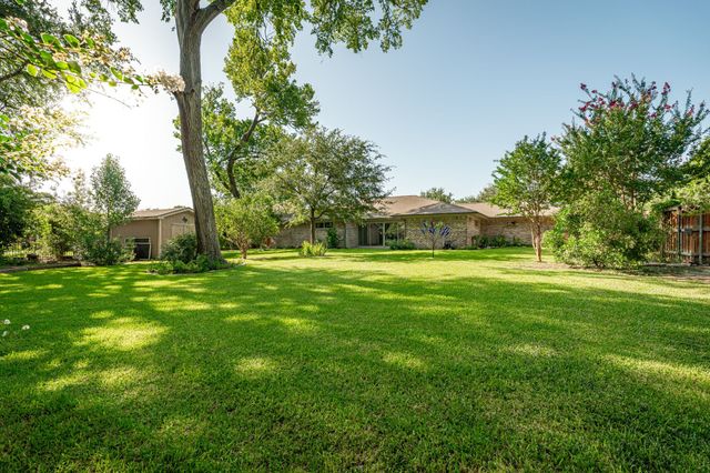 175 Moonlight Drive, Murphy, TX 75094