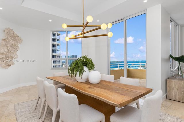 808 Brickell Key Drive 3901, Miami, FL 33131