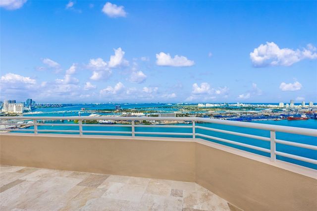 808 Brickell Key Drive 3901, Miami, FL 33131