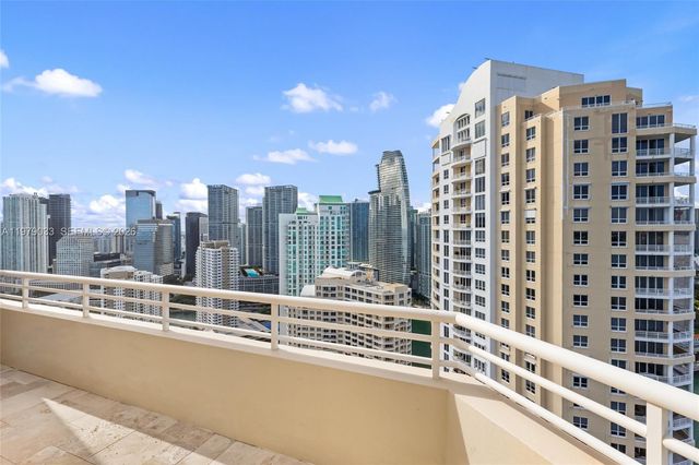 808 Brickell Key Drive 3901, Miami, FL 33131