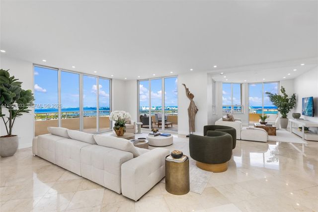 808 Brickell Key Drive 3901, Miami, FL 33131