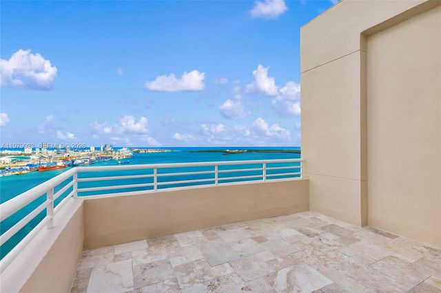 808 Brickell Key Drive 3901, Miami, FL 33131