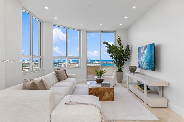 808 Brickell Key Drive 3901, Miami, FL 33131