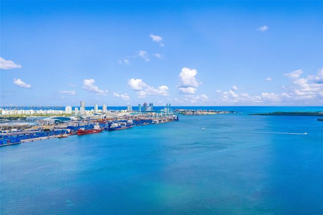 808 Brickell Key Drive 3901, Miami, FL 33131