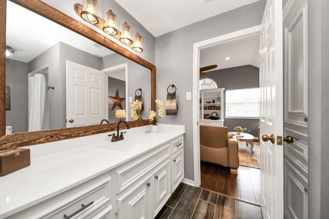 1818 Mountain Aspen Lane, Kingwood, TX 77345