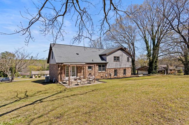 221 TIMBROOKE Way, Easley, SC 29642