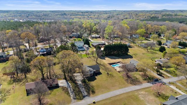 221 TIMBROOKE Way, Easley, SC 29642