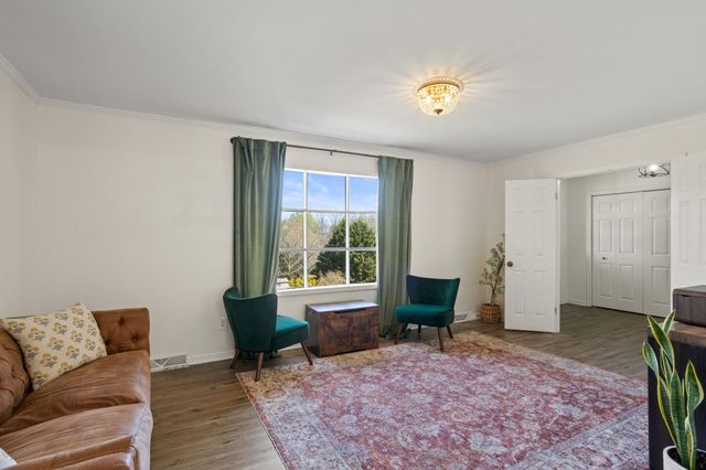 221 TIMBROOKE Way, Easley, SC 29642