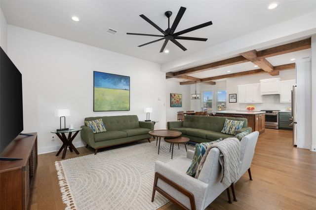 510 E 7th ST, Georgetown, TX 78626