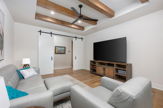 510 E 7th ST, Georgetown, TX 78626