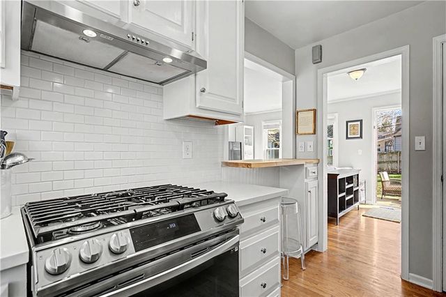 2711 W 73rd Terrace, Prairie Village, KS 66208