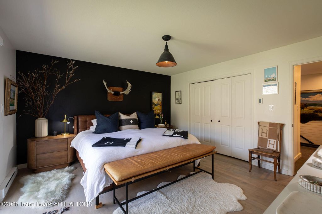 8855 RIVERFRONT Drive, Jackson, WY 83001 photo 13