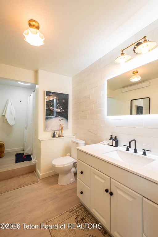 8855 RIVERFRONT Drive, Jackson, WY 83001 photo 27