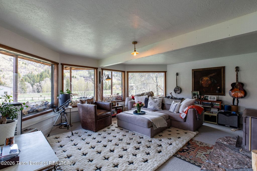 8855 RIVERFRONT Drive, Jackson, WY 83001 photo 28