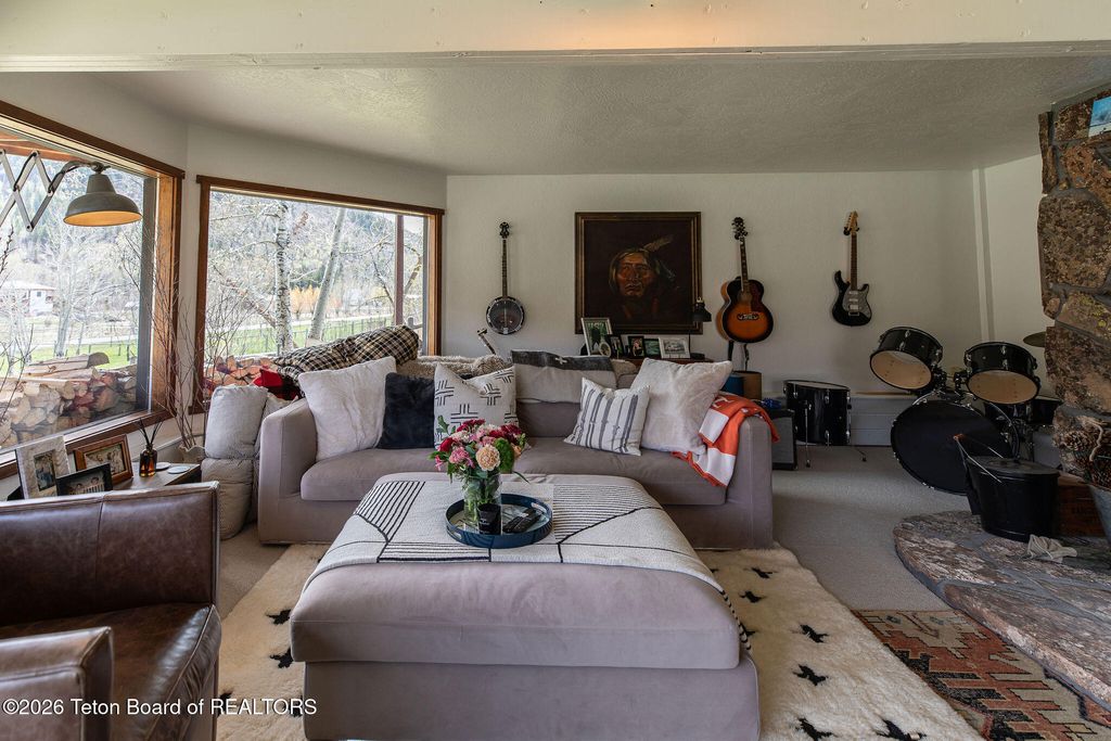 8855 RIVERFRONT Drive, Jackson, WY 83001 photo 29