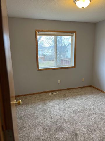 833 S Walnut Street, Belle Plaine, MN 56011