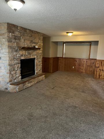 833 S Walnut Street, Belle Plaine, MN 56011