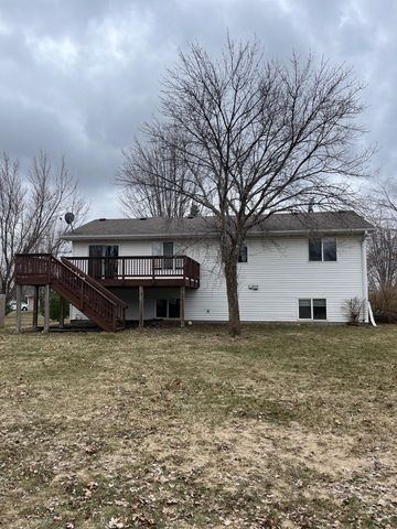 833 S Walnut Street, Belle Plaine, MN 56011