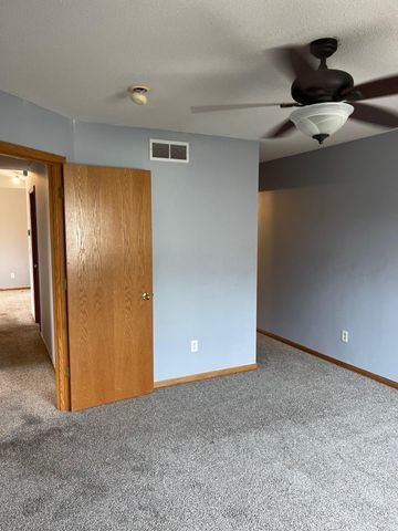 833 S Walnut Street, Belle Plaine, MN 56011