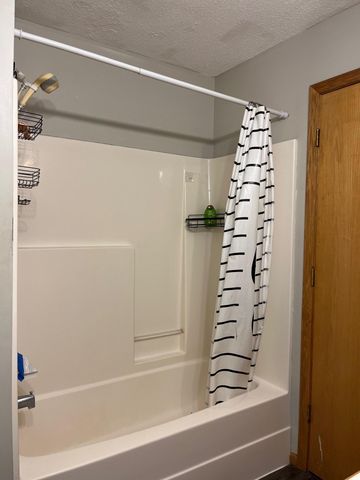 833 S Walnut Street, Belle Plaine, MN 56011