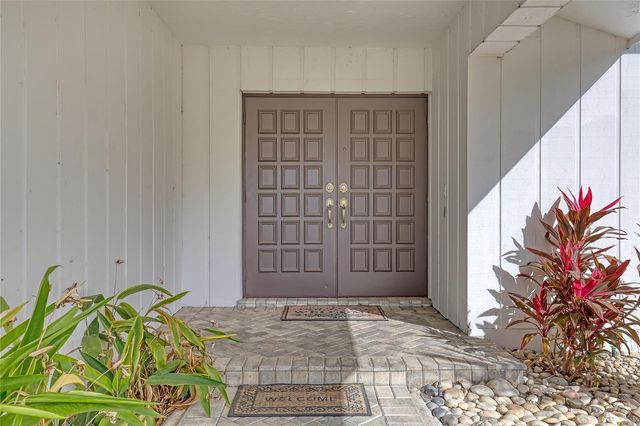 4989 Pineview Circle, Delray Beach, FL 33445