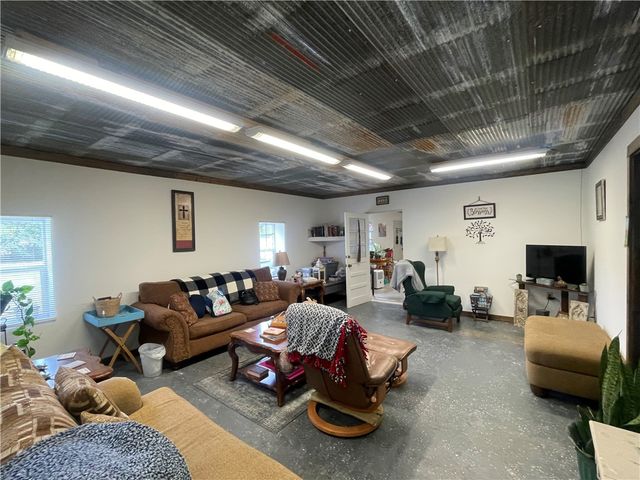 188 CR3503, Clarksville, AR 72830