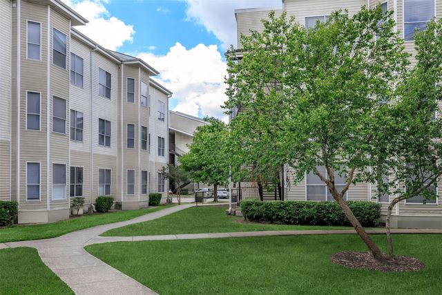 301 W Little York Road 1722, Houston, TX 77076