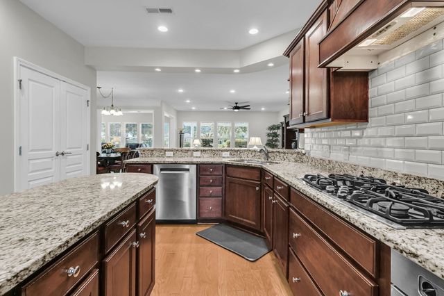 313 Waterlily Way, Summerville, SC 29486