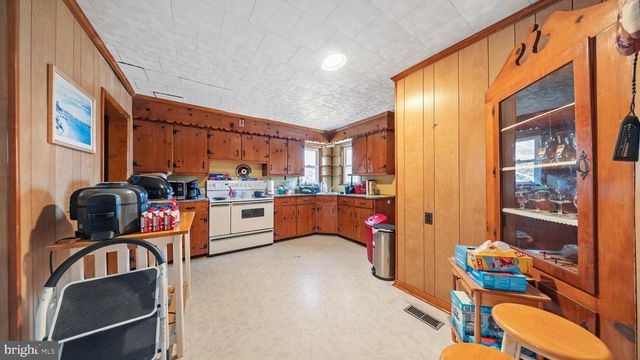 701 E STATE ST, Delmar, DE 19940