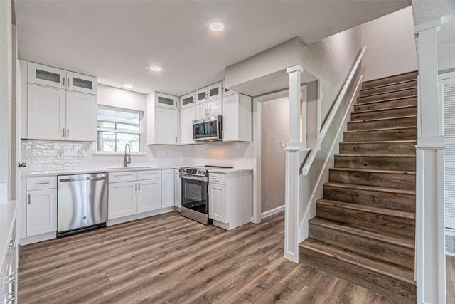 1160 Harrison Lane, Hurst, TX 76053