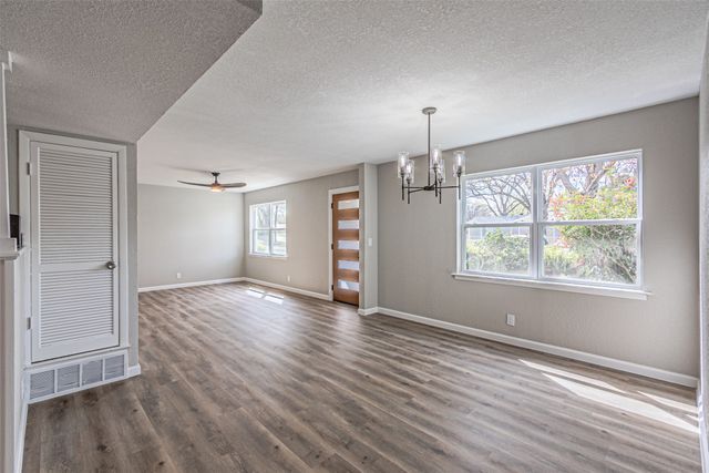 1160 Harrison Lane, Hurst, TX 76053