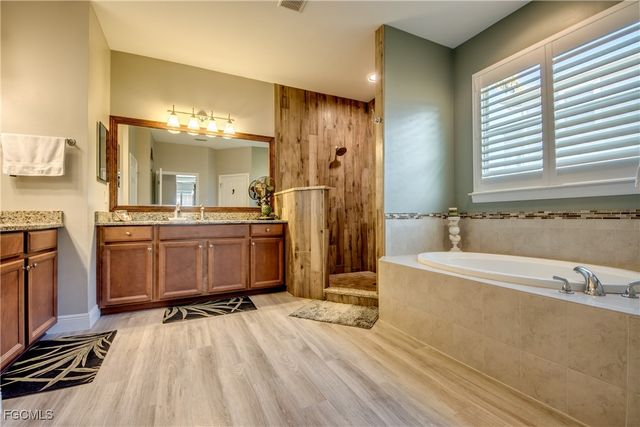 2412 Ashbury CIR, Cape Coral, FL 33991